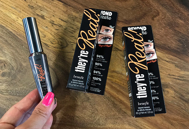 GIVEAWAY! 2 Readers Win FREE Benefit They're Real Mascara! 72 Hour Giveaway! 😍