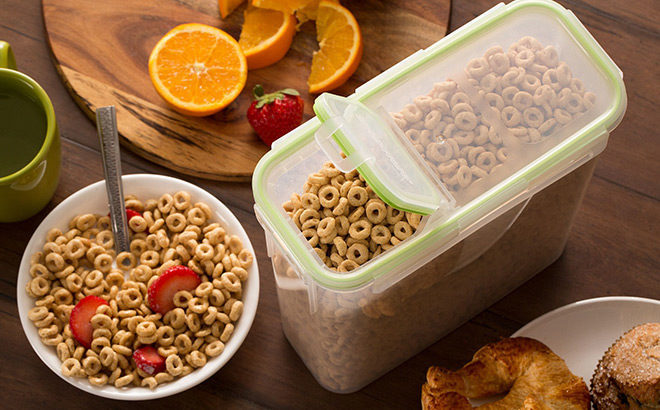 Snapware 4-Piece Airtight Food Storage Set Only $15.41 + FREE Pickup (Regularly $29)