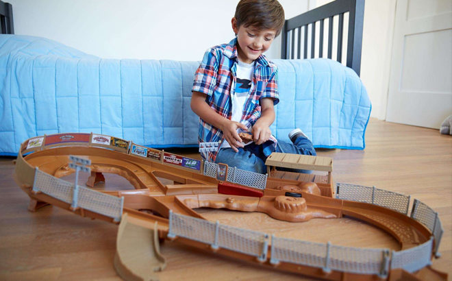 Disney Cars 3 Thunder Hollow Criss-Cross Track Set Just $26 + FREE Shipping (Reg $48)