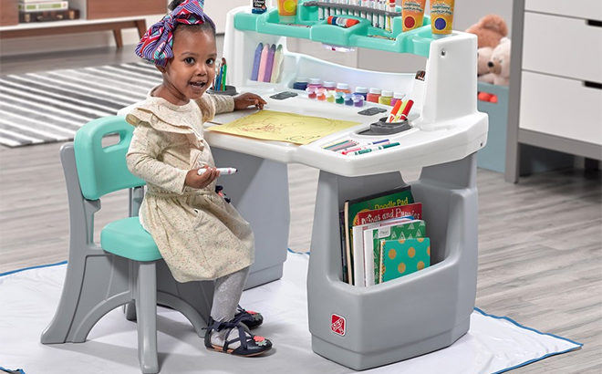 Kohl's: Step2 Art Desk & Mat ONLY $69.99 (Regularly $100) + $10 Kohl's Cash