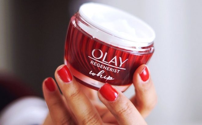 FREE Olay Whips Moisturizer Sample