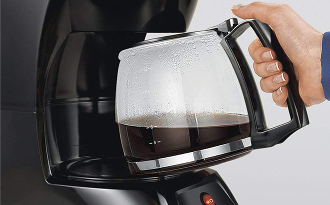 Amazon: Proctor Silex 12-Cup Coffee Maker JUST $13.88 (Reg $20) - Prime Members!