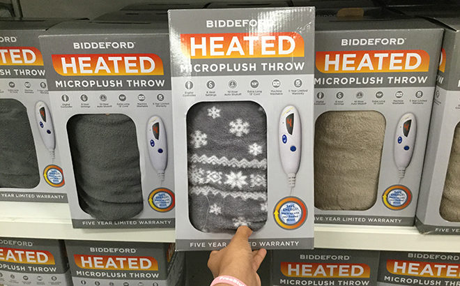 Kohl's: Extra Long Heated Microplush Throws JUST $26 (Regularly $100) + FREE Pickup
