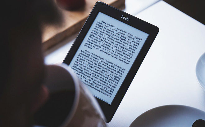 Amazon Kindle Refurbished Voyage eReader JUST $94.99 + FREE Shipping (Regularly $140)