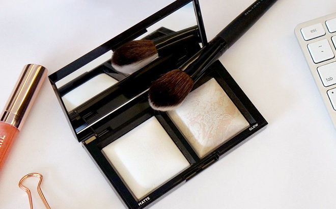 BareMinerals Invisible Light Translucent Powder Duo Just $19 at Sephora (Reg $32)