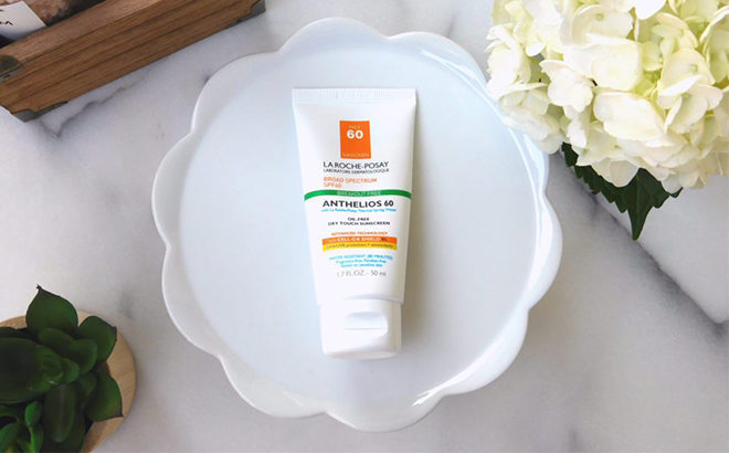 FREE Sample of La Roche-Posay Anthelios Clear Skin Sunscreen (FIRST 25.000 ONLY!)