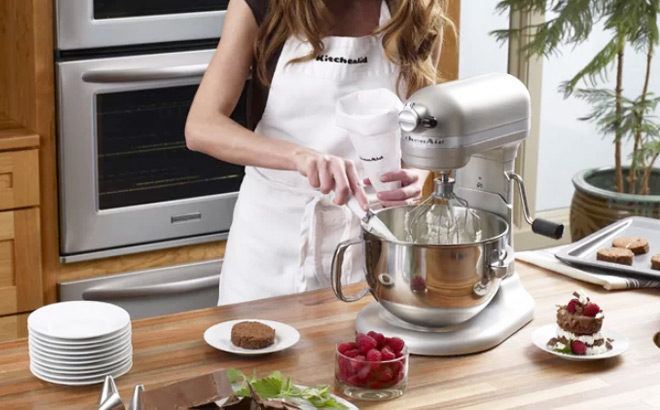 Kitchenaid Appliances Sale Up to 70% Off (Mixers, Blenders, Toasters) – Starting at $10!