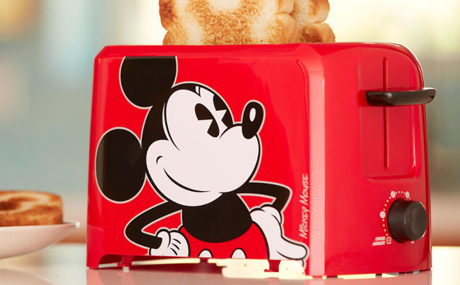 Amazon: Mickey Mouse Toaster Only $10.61 (Regularly $25) + FREE Shipping - Best Price!