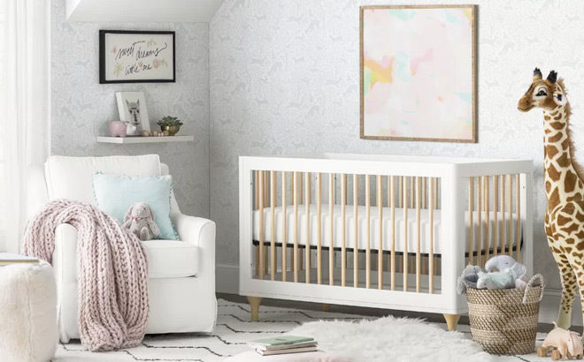 Up to 60% Off Convertible Nursery Finds (Crib Sheets, Rockers, Decor) – Starting at $21.60!