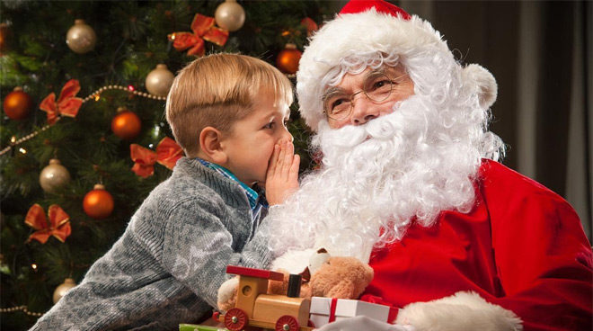 FREE Santa Picture & FAO Schwarz Surprise (Tomorrow 12/16 Only, 1 - 3 PM Local Time)