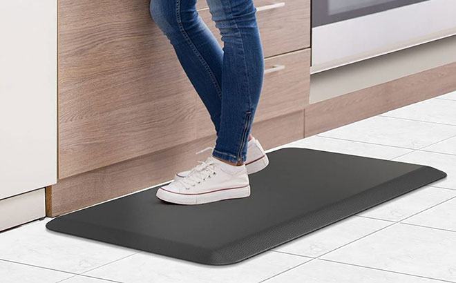 Anti-Fatigue Comfort Waterproof Kitchen Mat Just $19.99 at Amazon (Regularly $35)