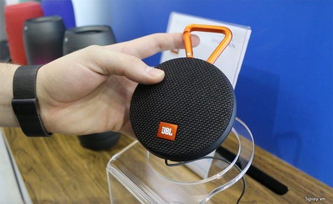 JBL-portable-speaker-featured