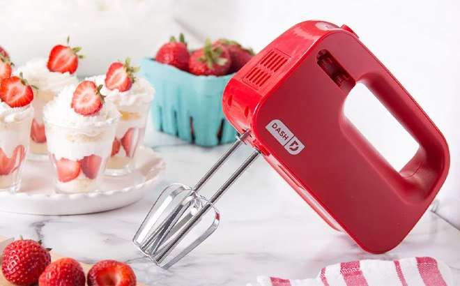 Dash 3 Speed Hand Mixer 1